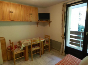 Location 7 Laux - 5 pers, 24m², 400m pistes, balcon, ski aux pieds, parking gratuit - FR-1-557A-45